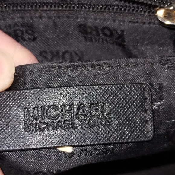 MICHAEL Michael Kors Black and Gold Handbag - Picture 3 of 3